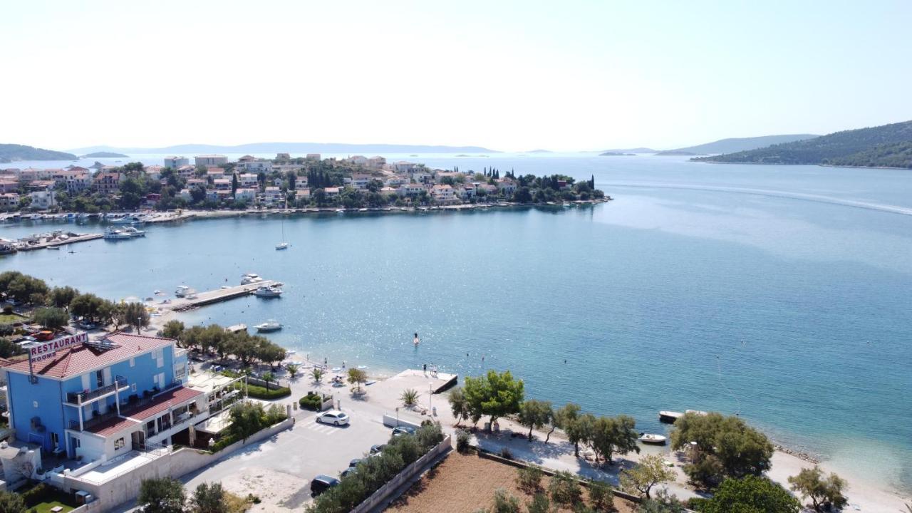 Villa Mediterana Seget Vranjica Exteriör bild