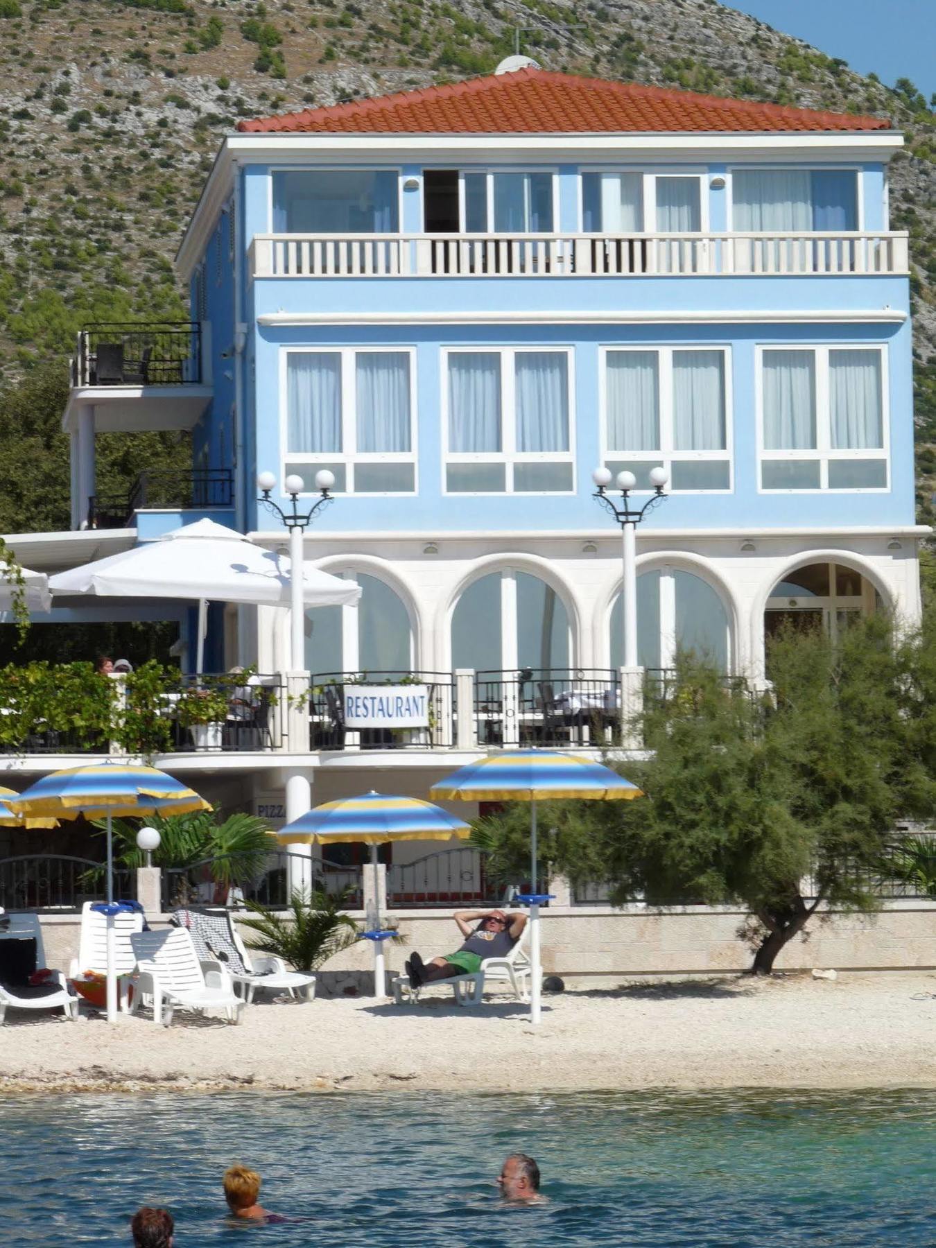Villa Mediterana Seget Vranjica Exteriör bild